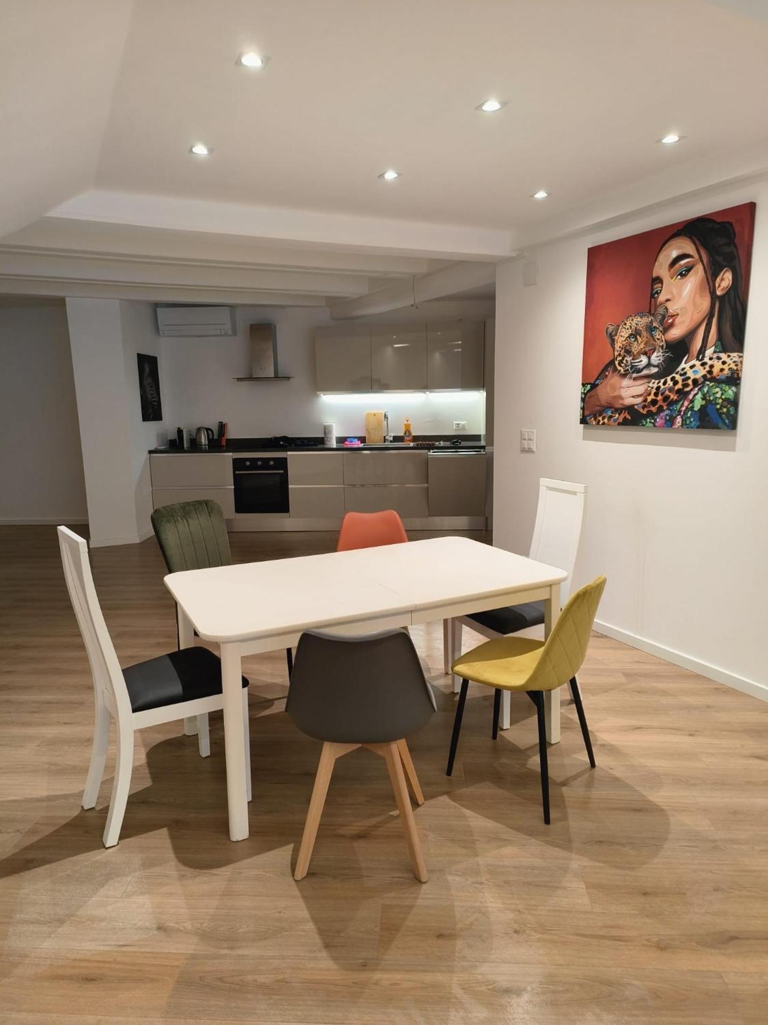 Palm Beach Loft Bissone Luaran gambar